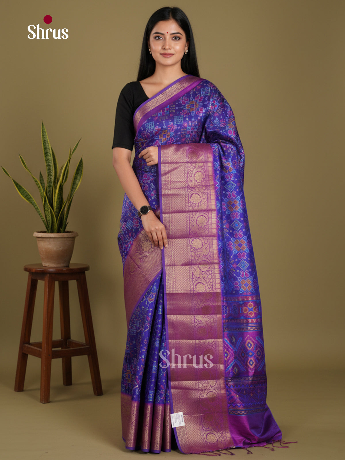 DKS21016 - Semi Patola Saree