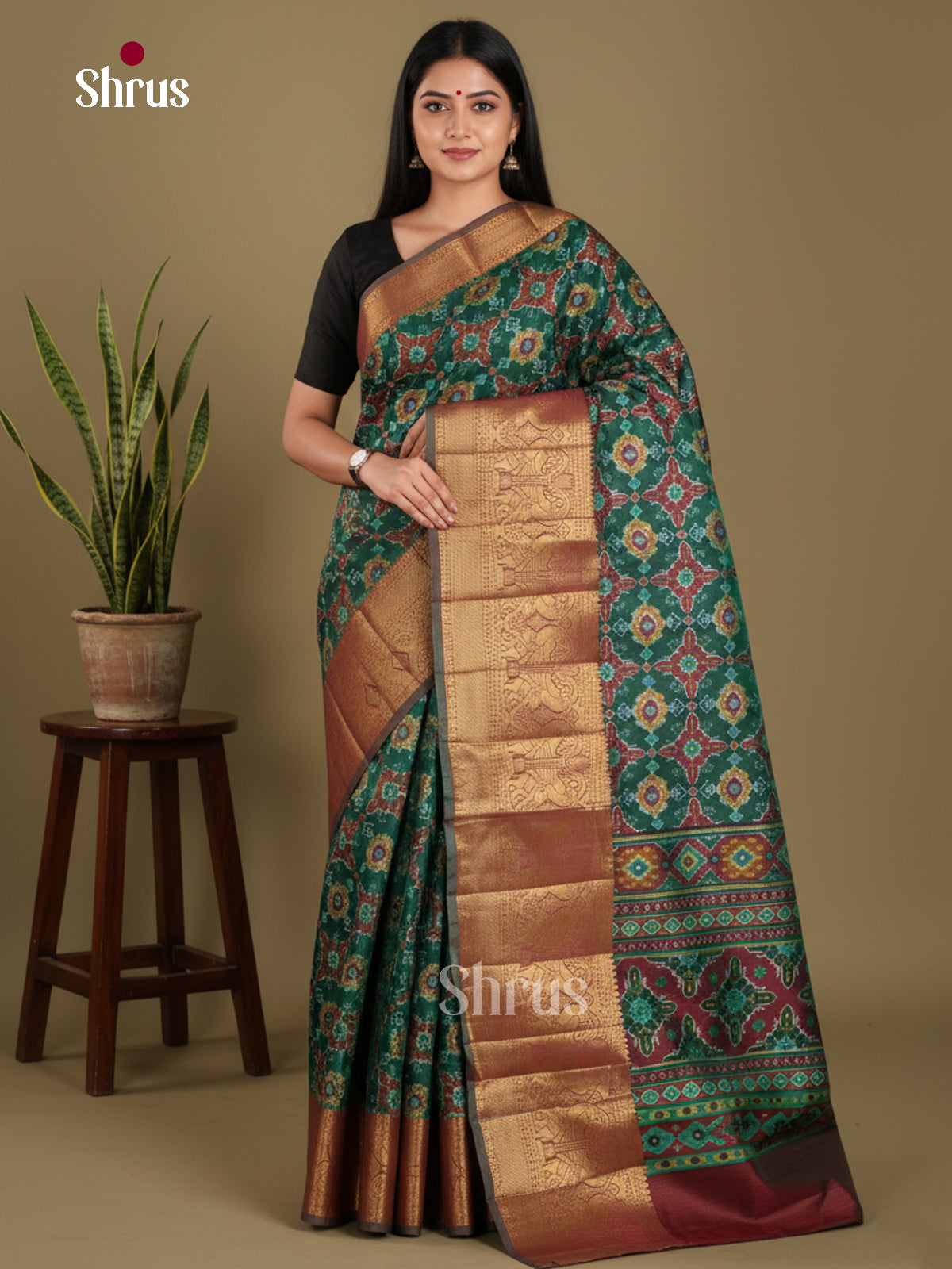 DKS21066 - Semi Patola Saree