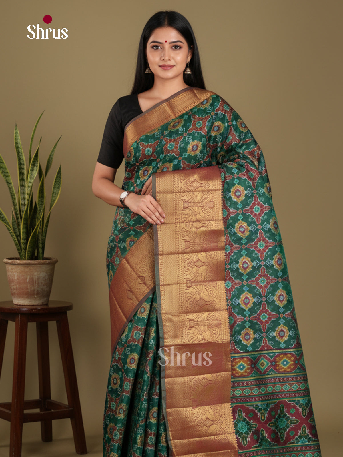 DKS21066 - Semi Patola Saree