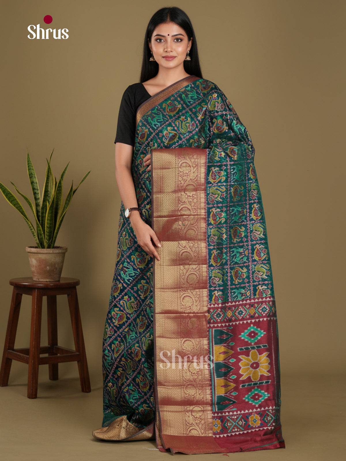 DKS21075 - Semi Patola Saree