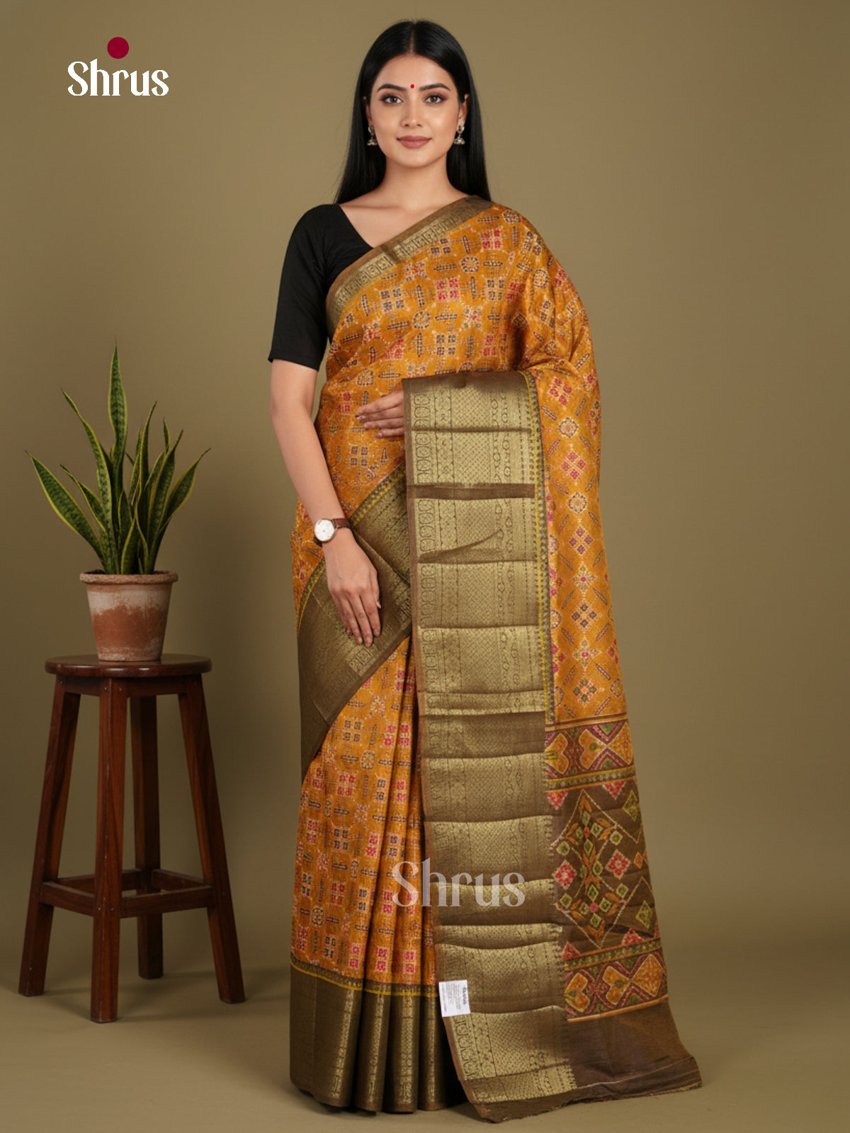 DKS21090 - Semi Patola Saree