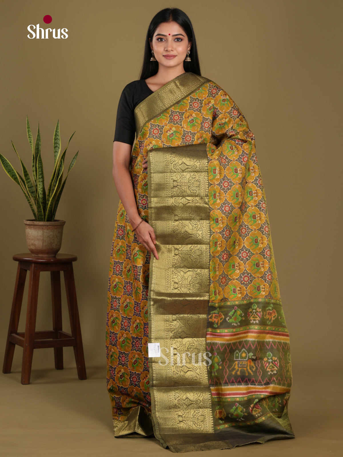 DKS21104 - Semi Patola Saree