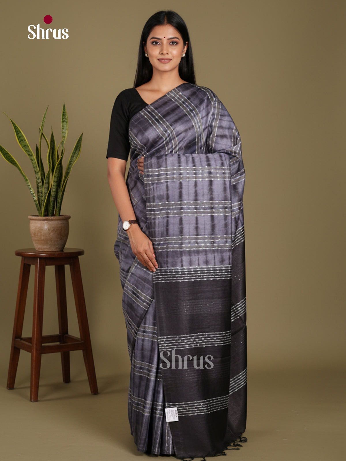 DKS22284 - Shibori Saree - Shop on Shrus.com