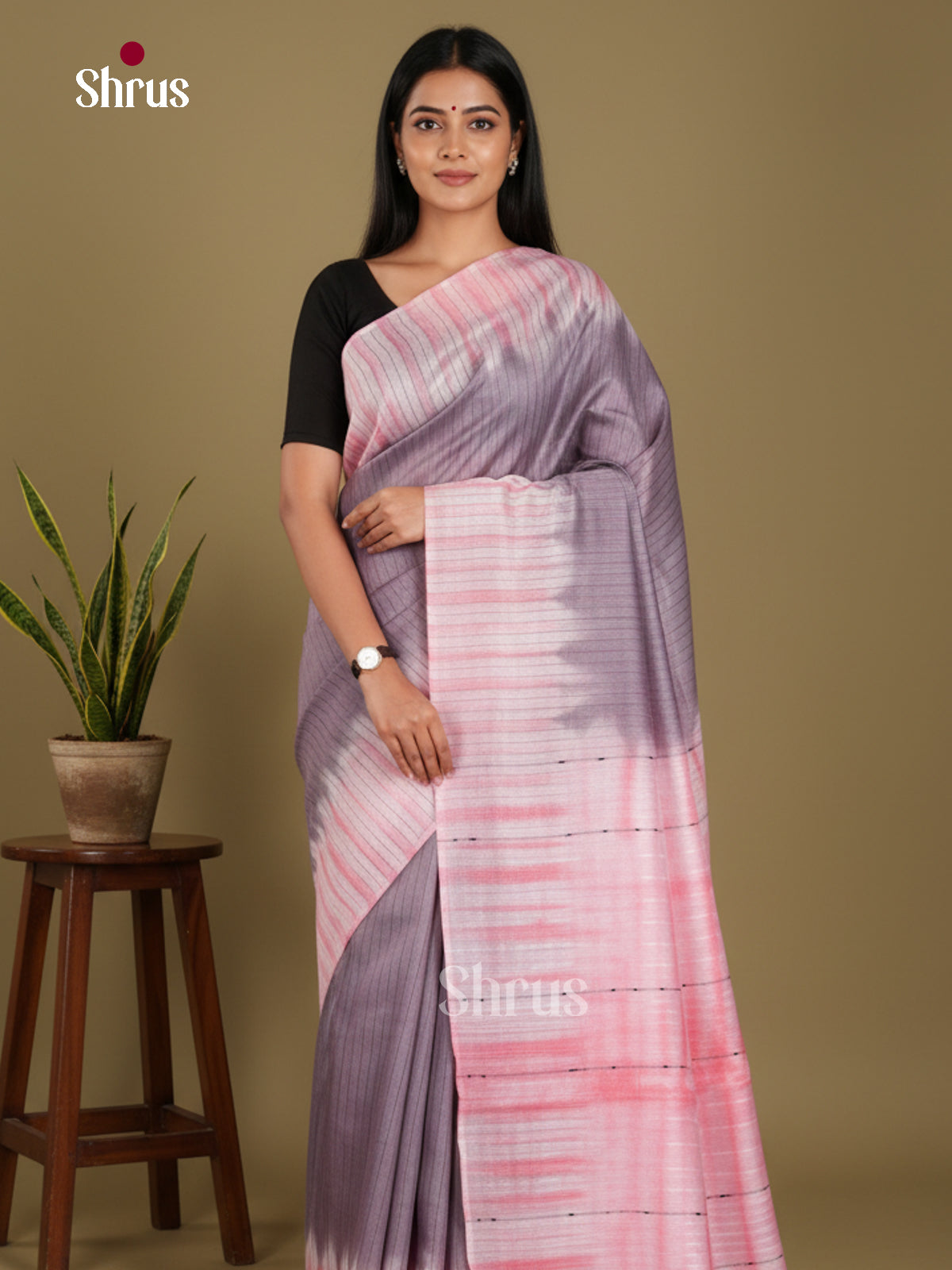 Grey & pink  - Shibori Saree