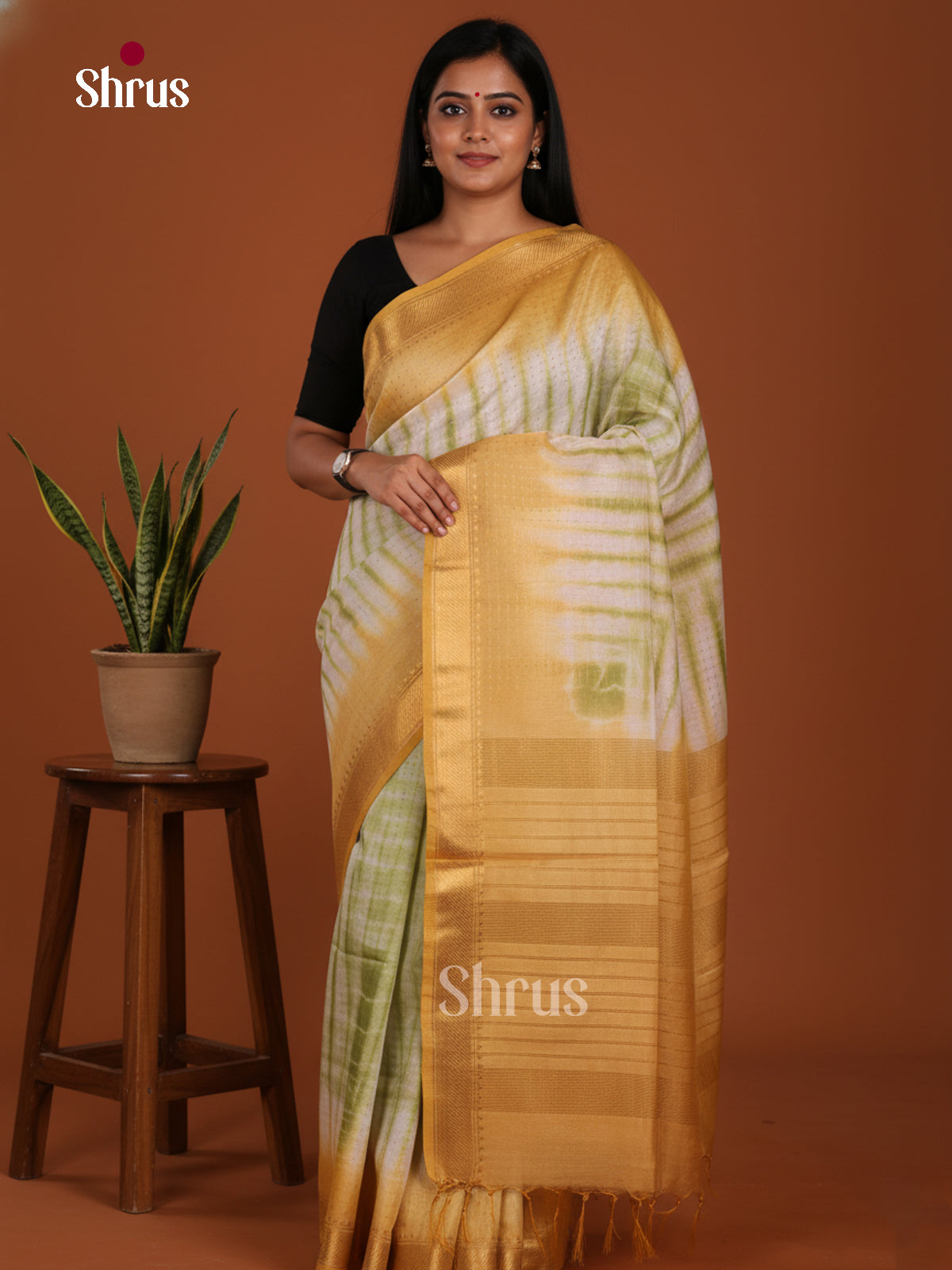 Cream & Beige- Shibori Saree