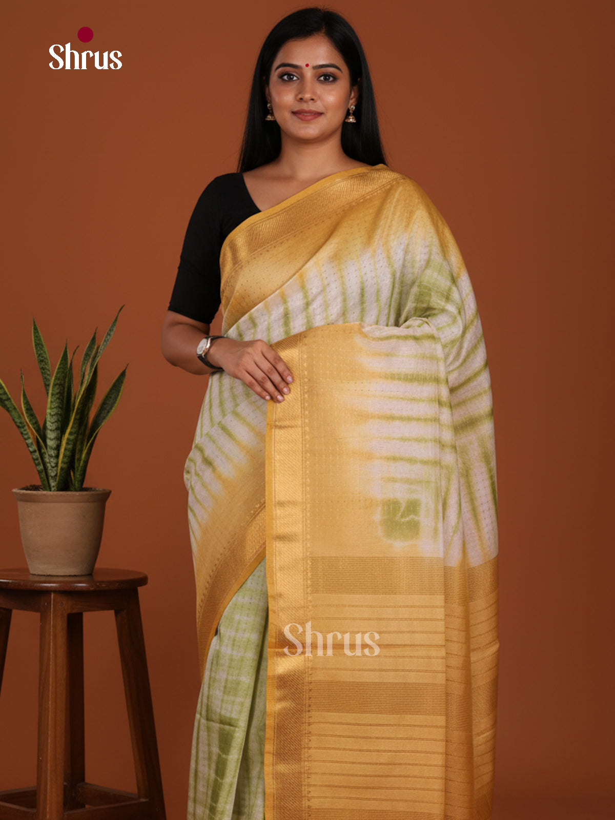 Cream & Beige- Shibori Saree