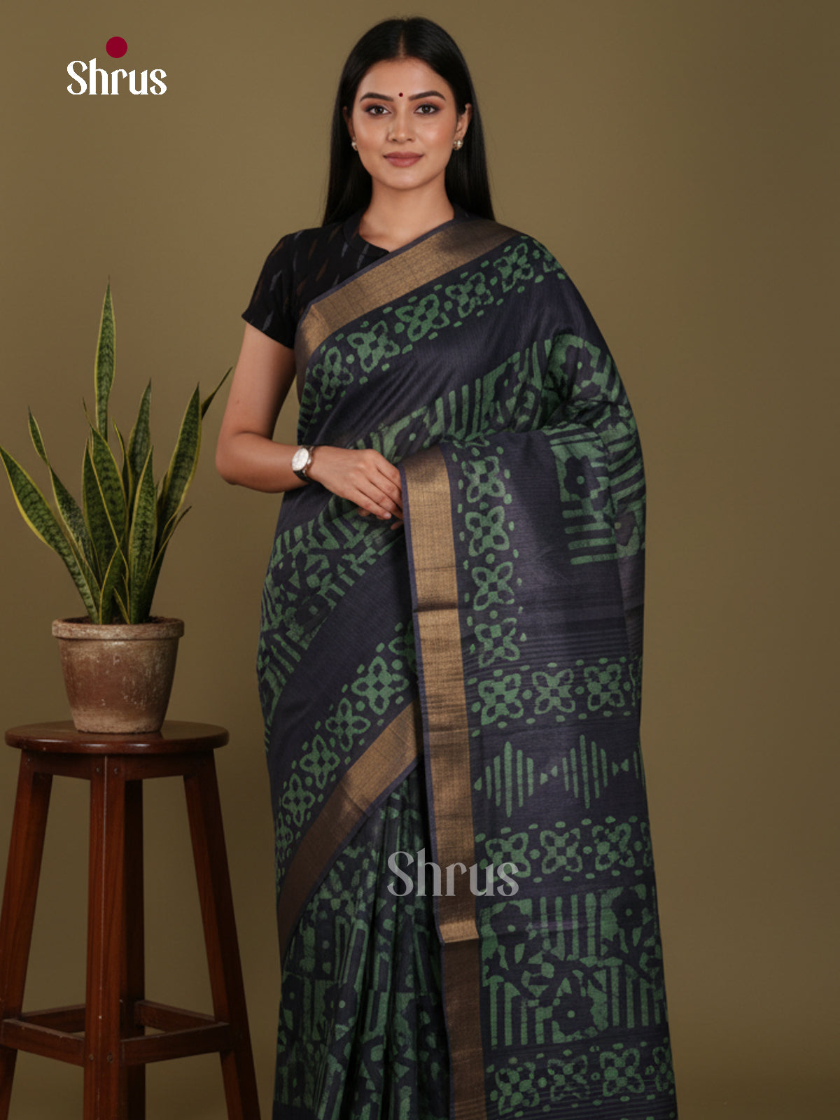 DLS01097 - Bhatik Saree