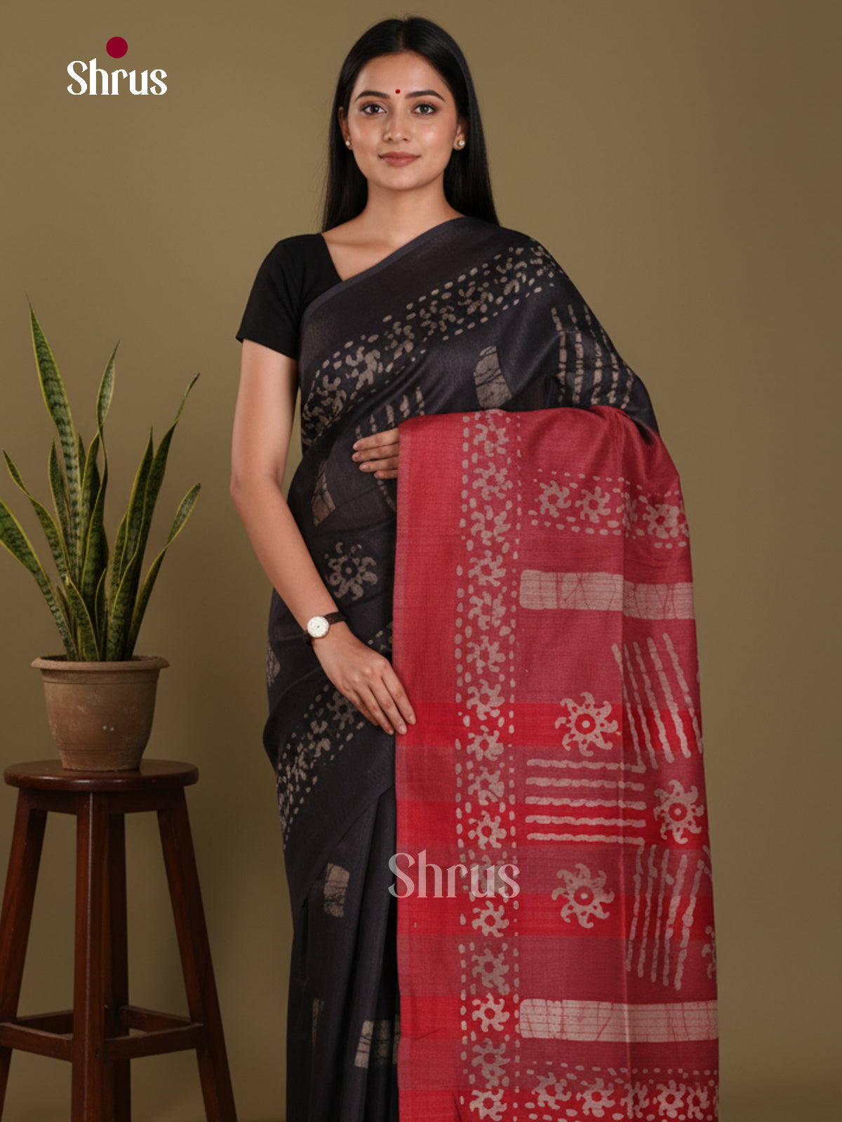 Black & Red - Bhatik Saree