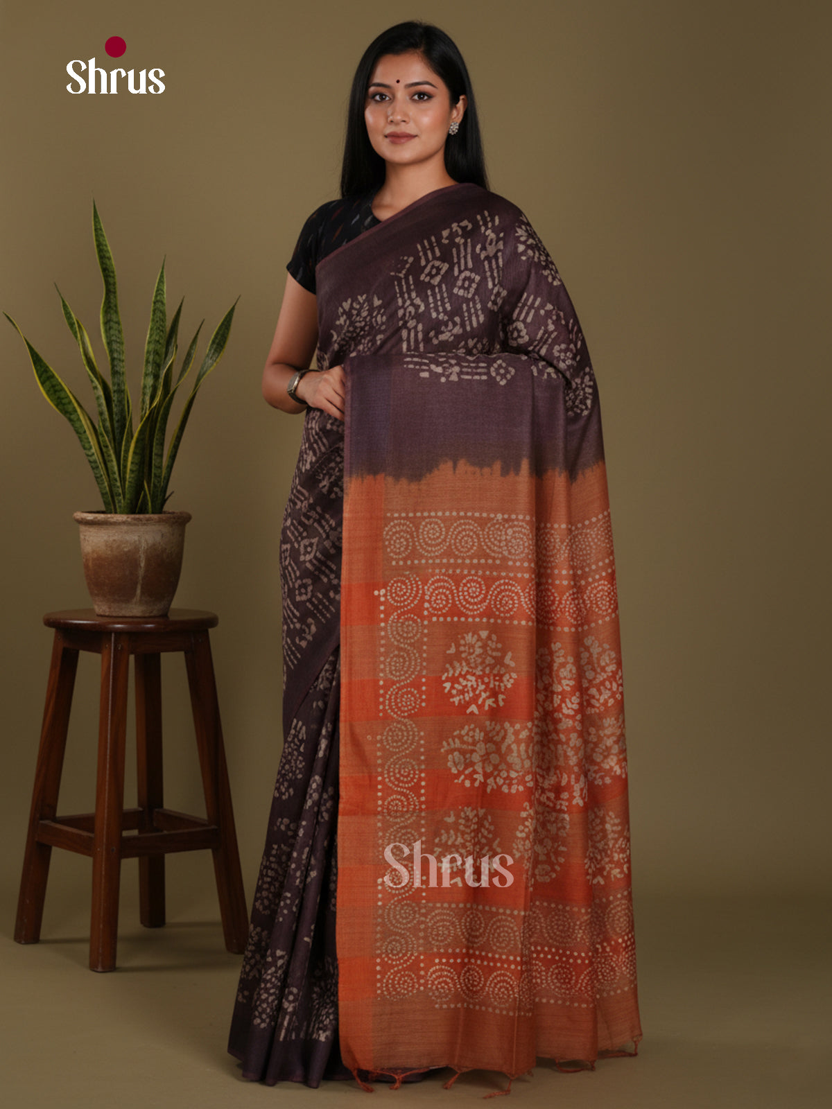 Brown & Brick- Bhatik Saree