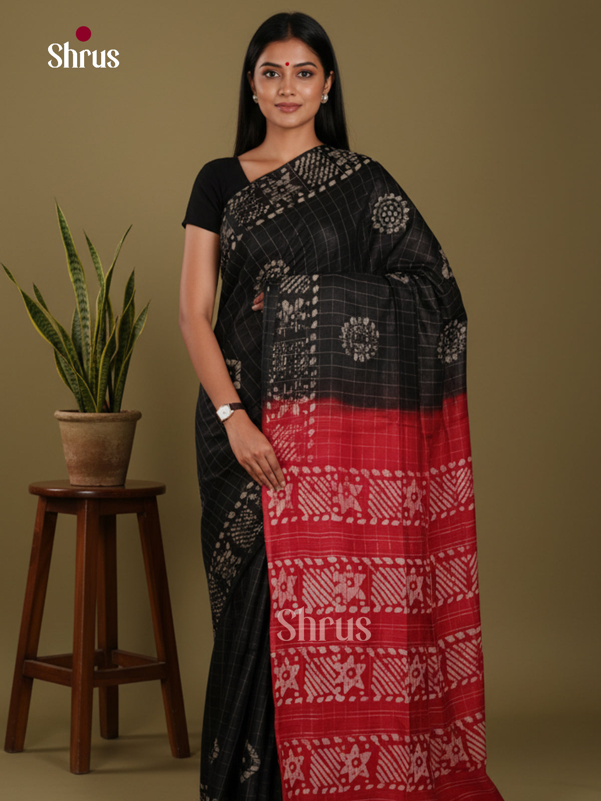 Black & Red - Bhatik Saree