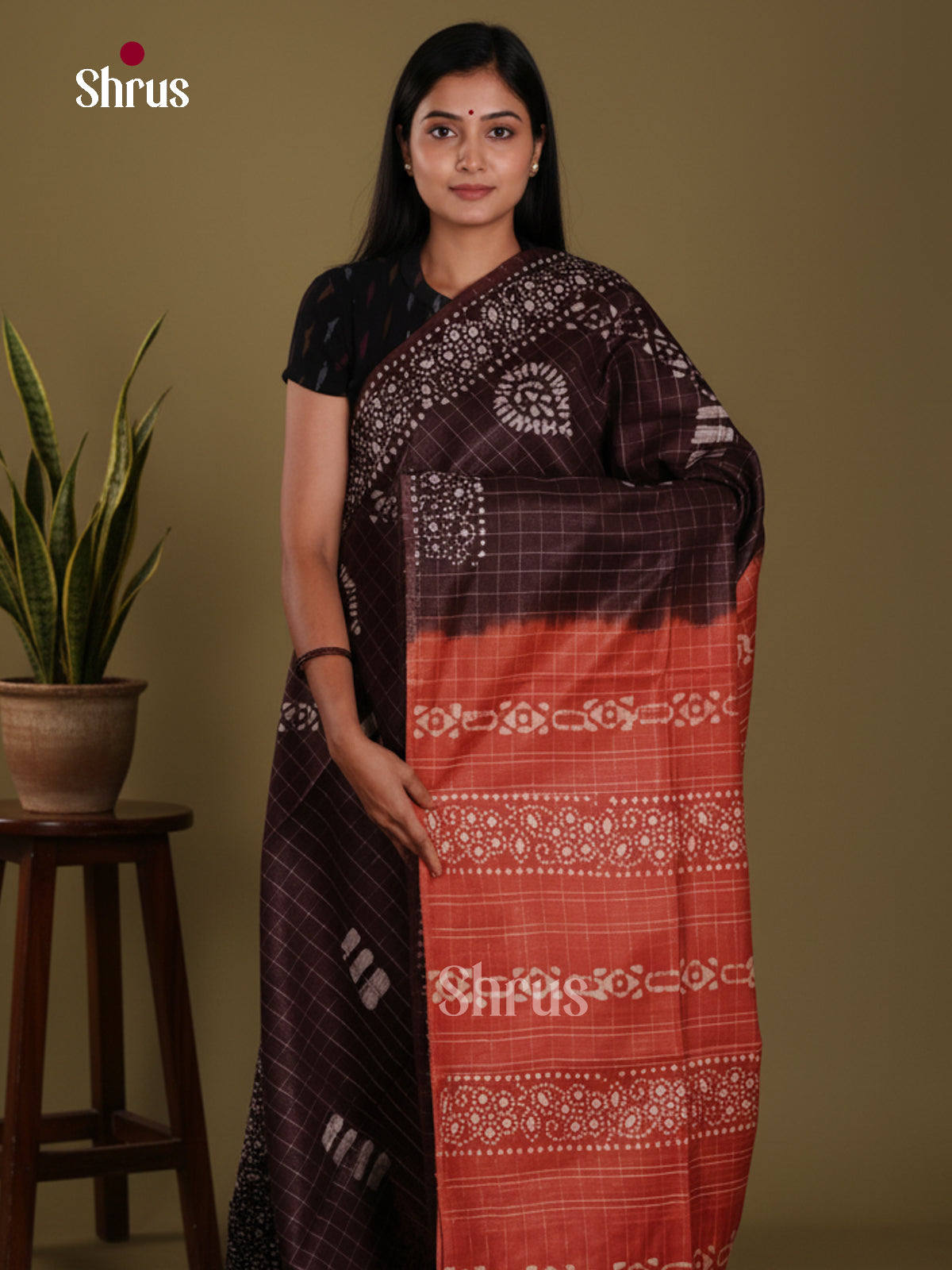 Brown & Red- Bhatik Saree