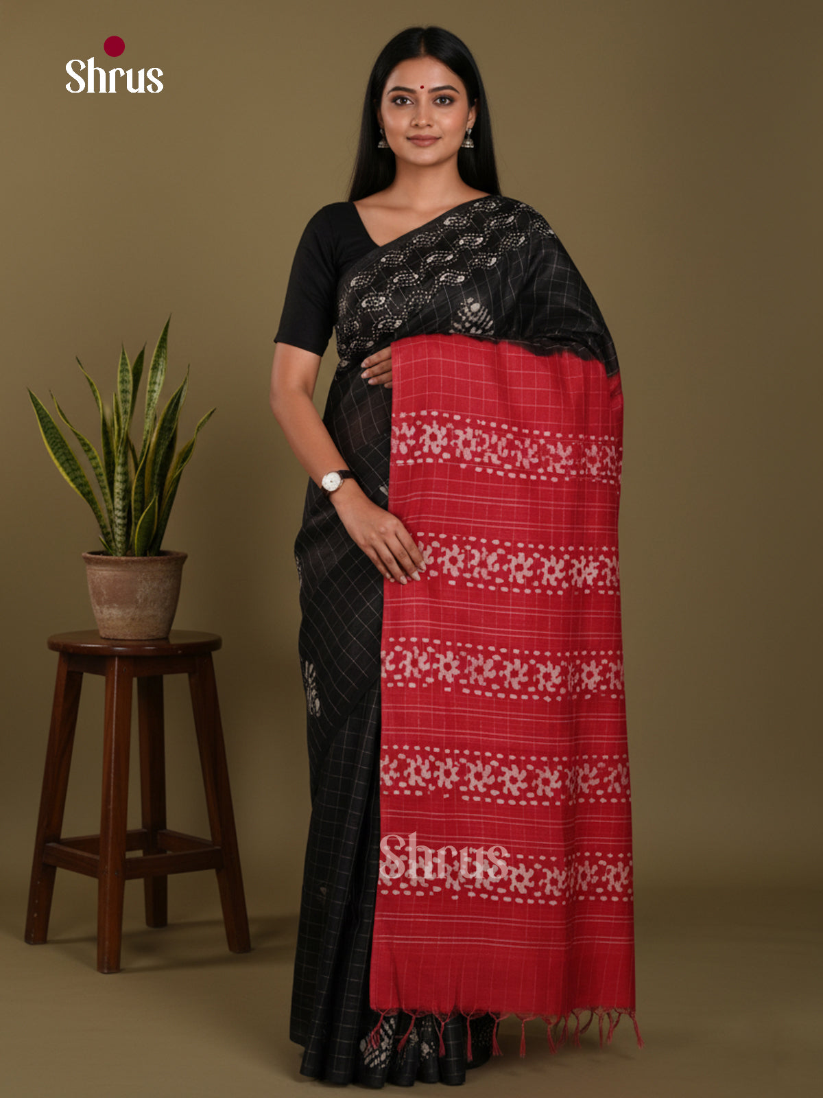 Black & Red - Bhatik Saree