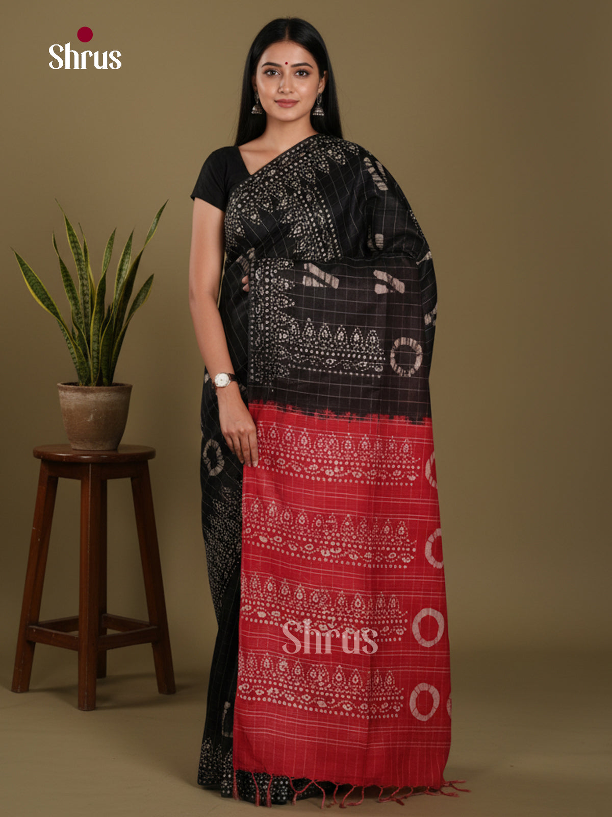 Black & Red - Bhatik Saree