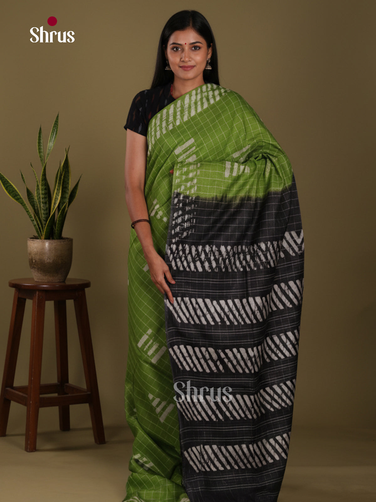 Light Green & Black - Bhatik Saree