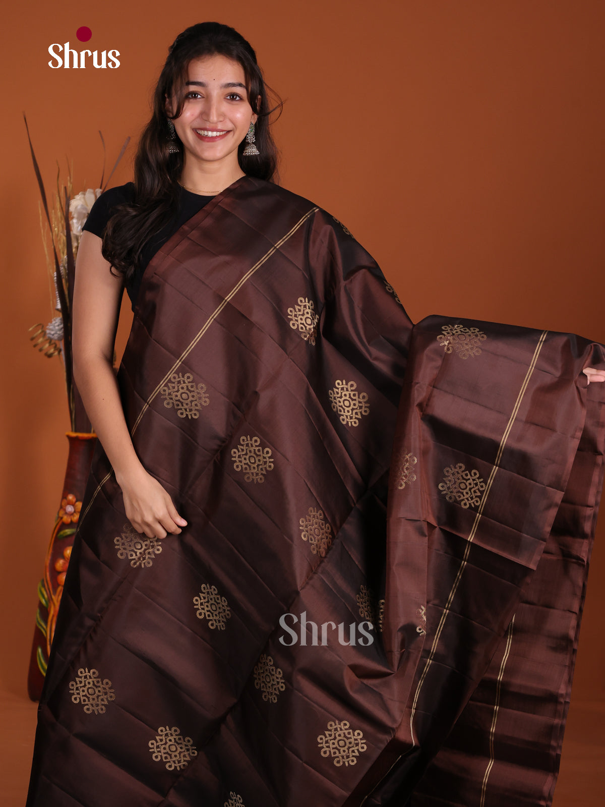 DLS02003 - Soft Silk (HR) Saree - Shop on Shrus.com