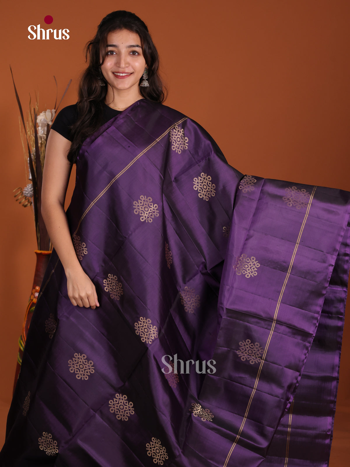 DLS02006 - Soft Silk (HR) Saree - Shop on Shrus.com