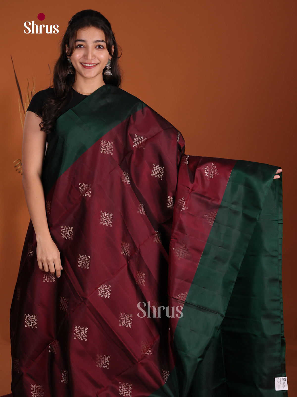 DLS02013 - Soft Silk (HR) Saree - Shop on Shrus.com