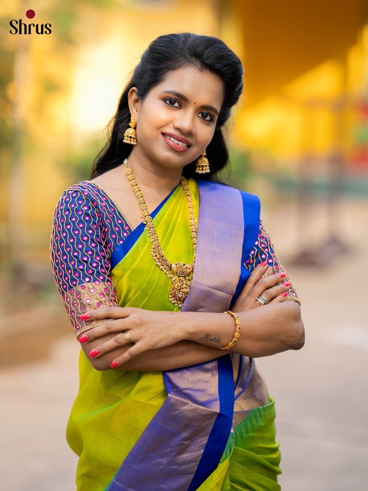 DLS04024 - Temple-border Saree