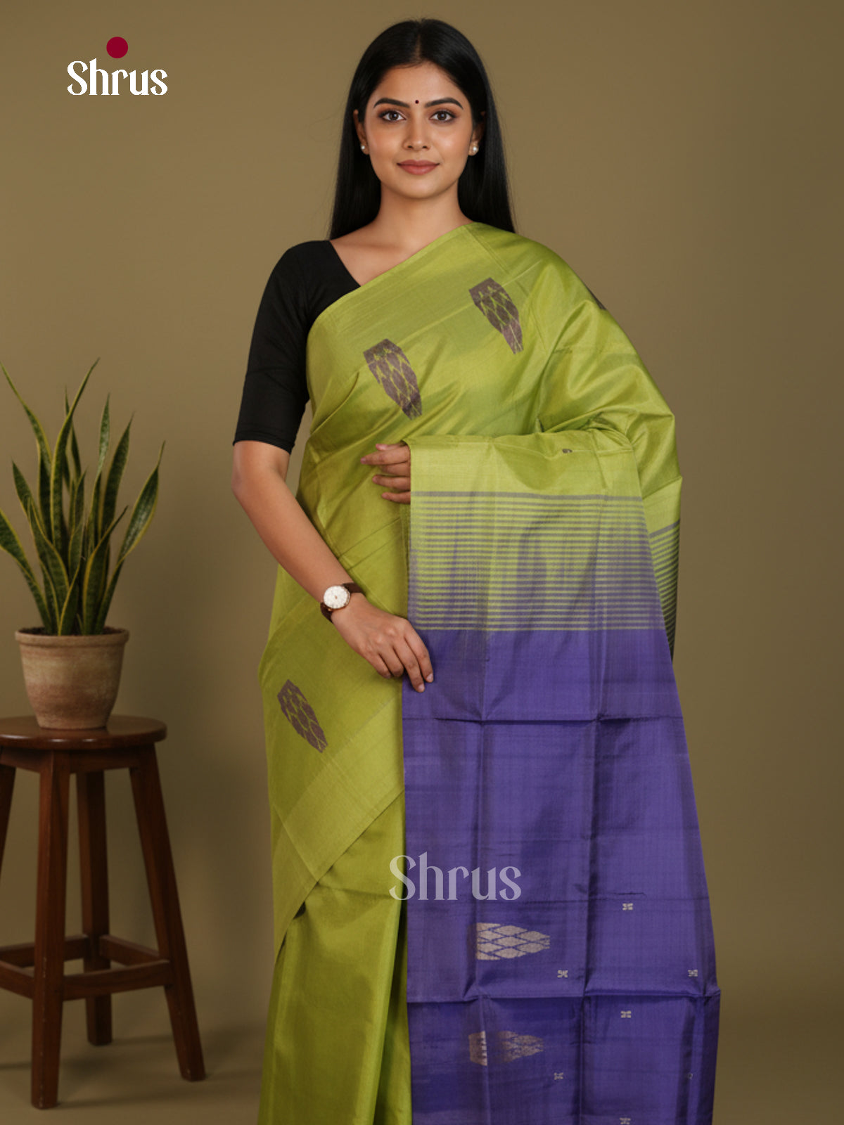 DLS04119 - Banana Pith without blouse Saree