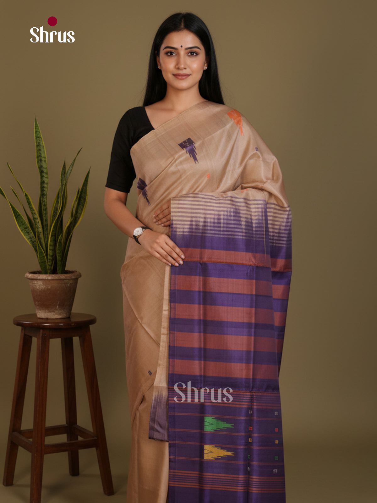 DLS04139 - Banana Pith without blouse Saree - Shop on Shrus.com