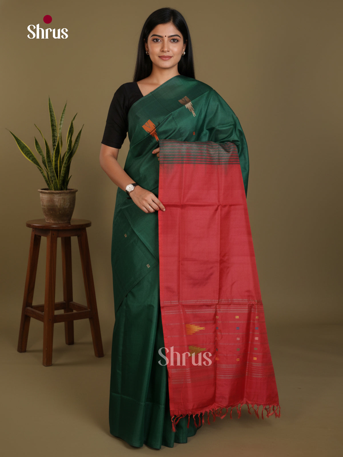 DLS04143 - Banana Pith without blouse Saree