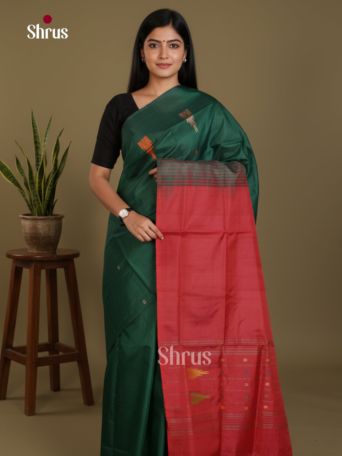 DLS04143 - Banana Pith without blouse Saree