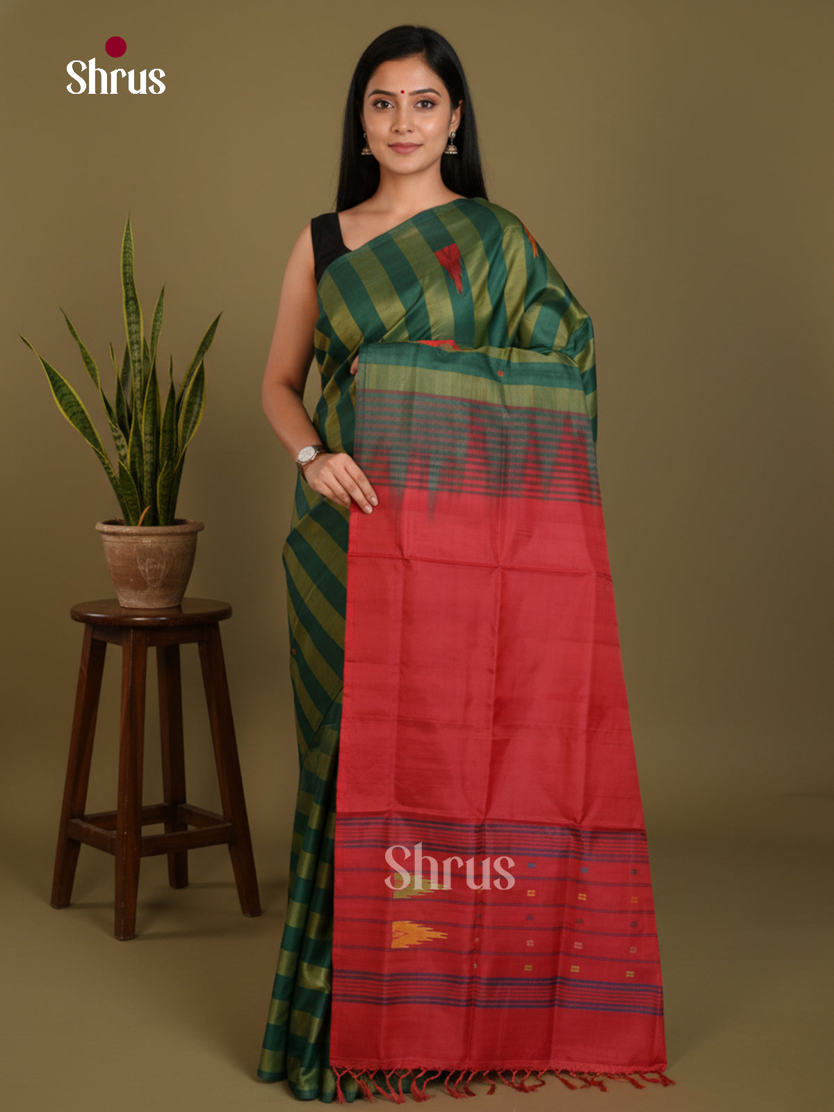 DLS04144 - Banana Pith without blouse Saree