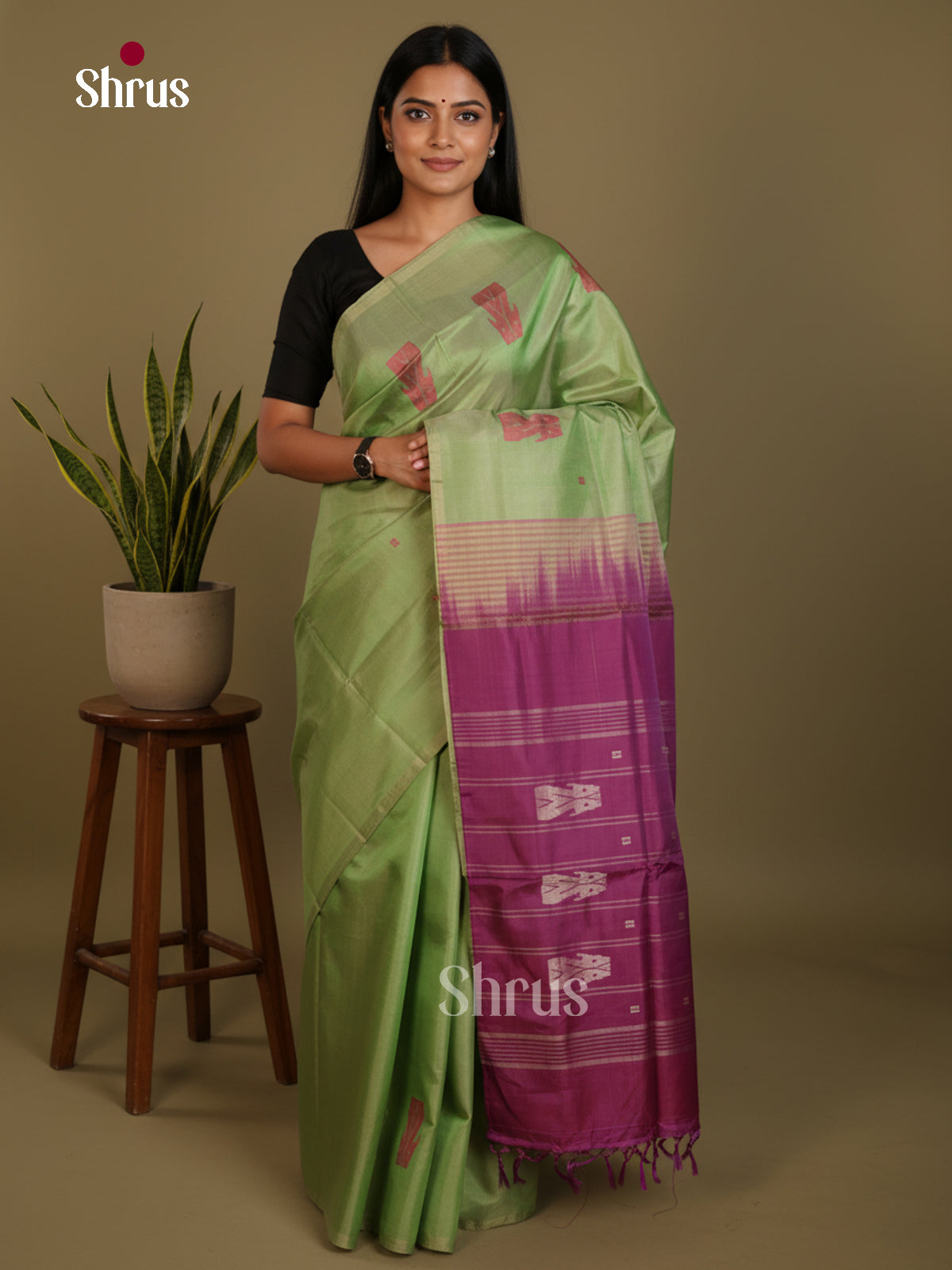 DLS04170 - Banana Pith without blouse Saree