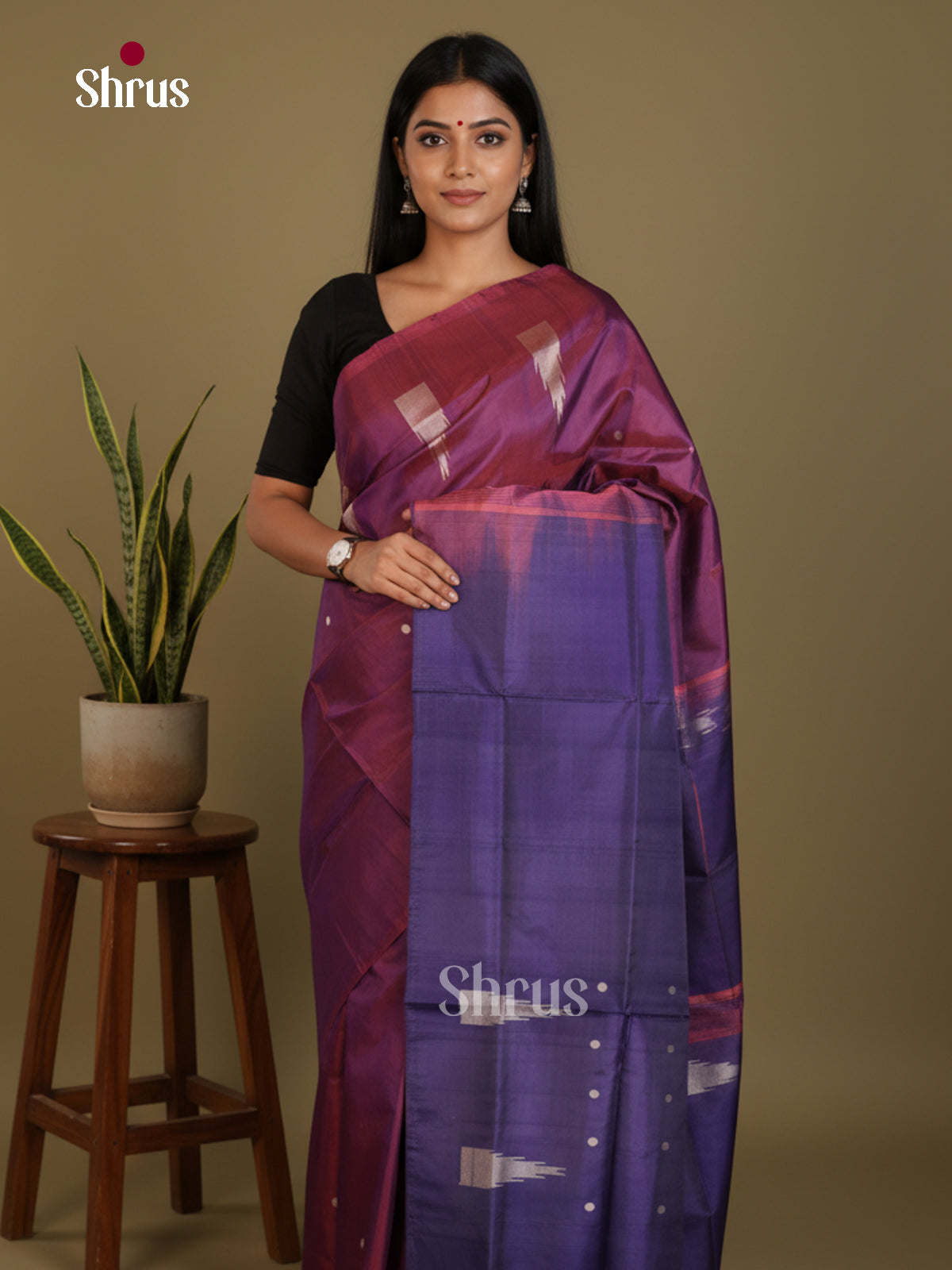 DLS04173 - Banana Pith without blouse Saree - Shop on Shrus.com