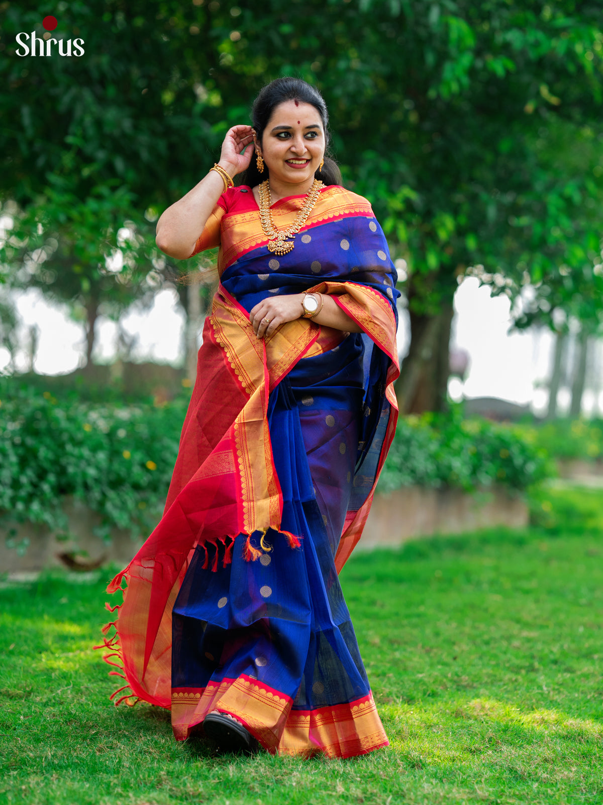 DLS06475 - Silk Cotton Saree - Shop on Shrus.com