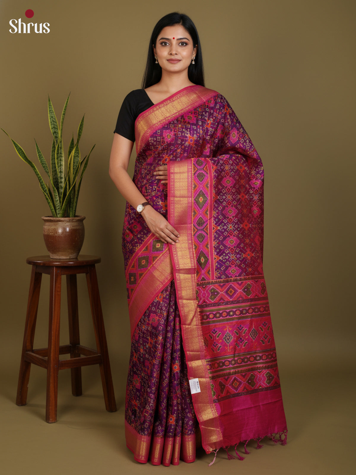 DLS08043 - Semi Patola Saree - Shop on Shrus.com