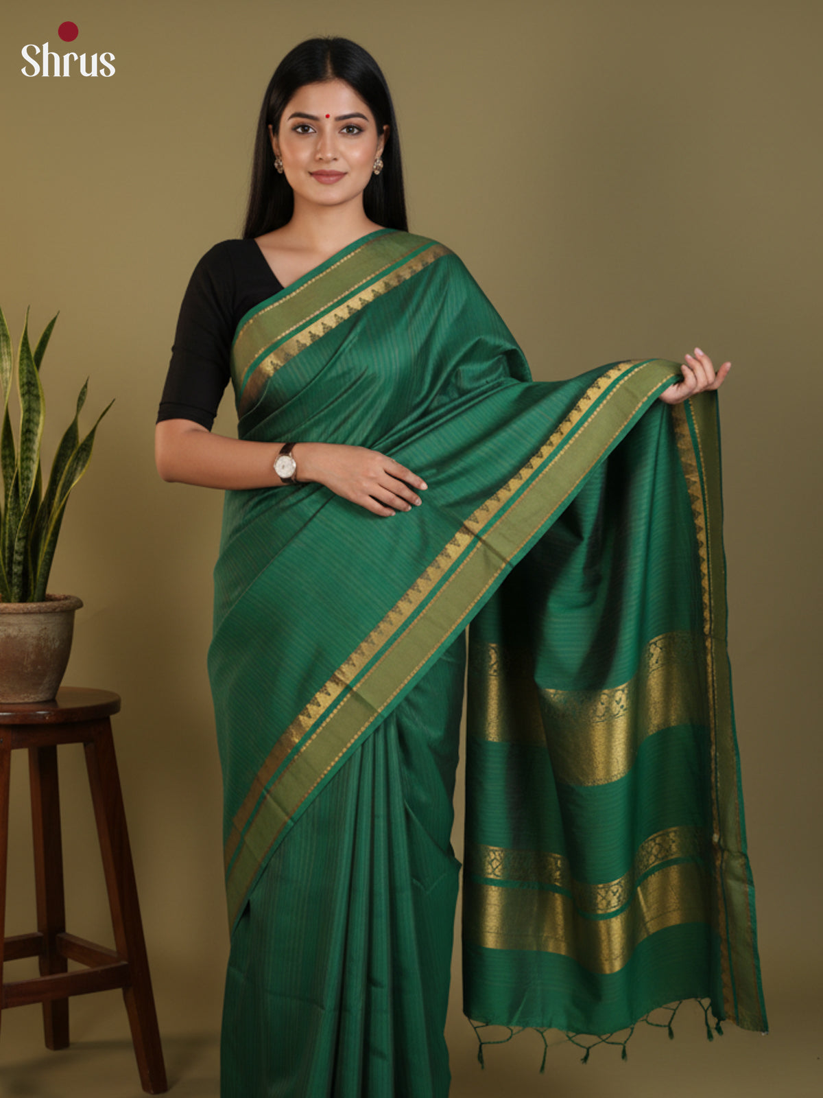 DLS09043 - Semi Silk Saree - Shop on Shrus.com