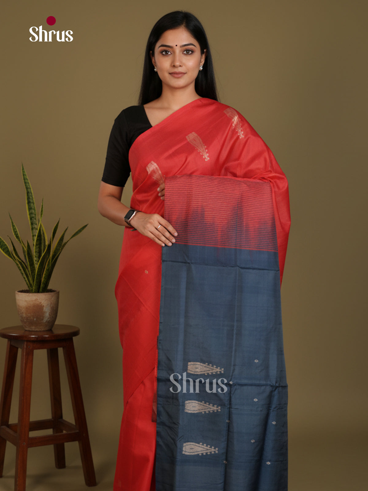 Red & Blue - Banana Pith without blouse Saree
