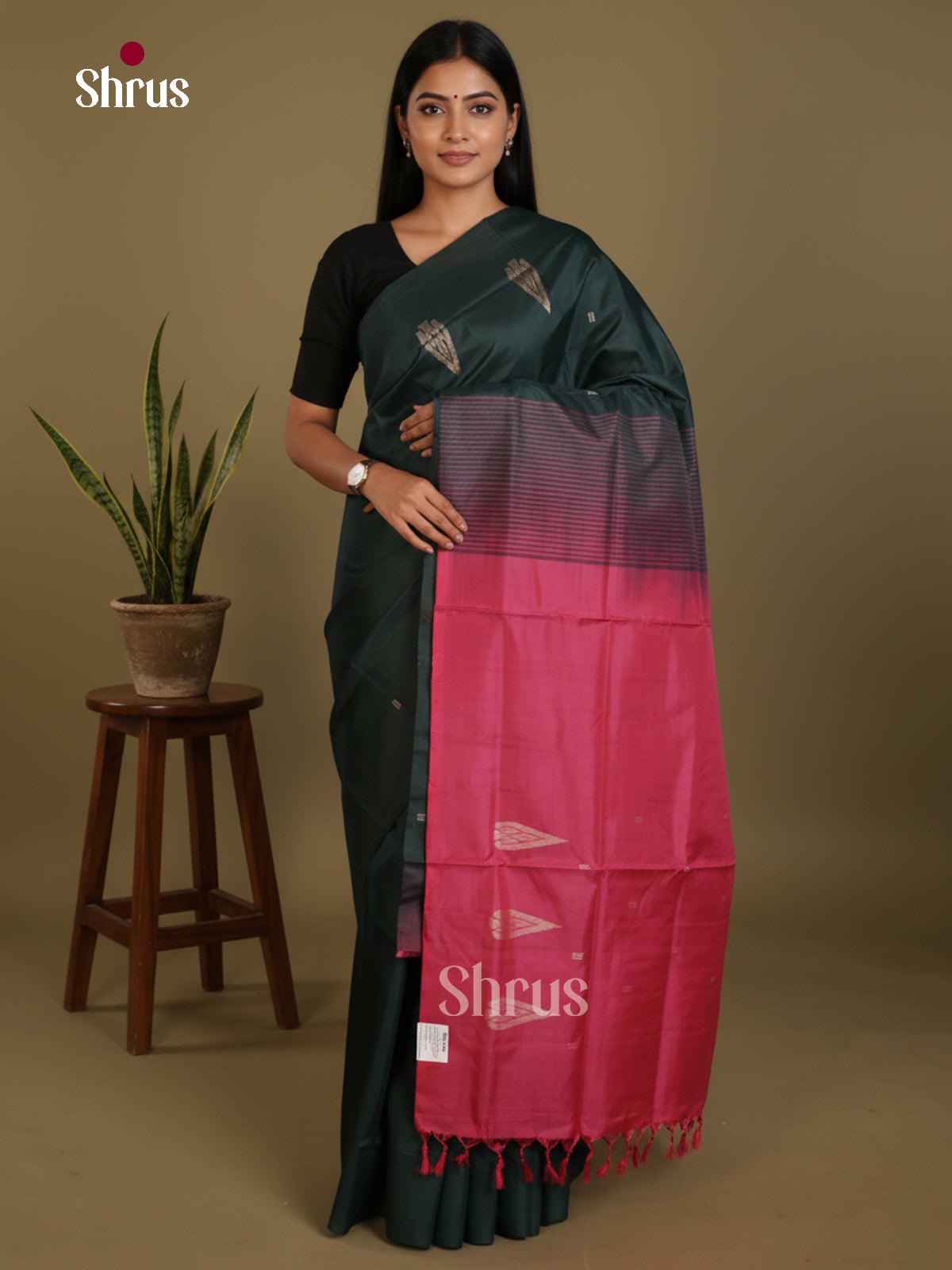 Dark Green & Pink - Banana Pith without blouse Saree - Shop on Shrus.com