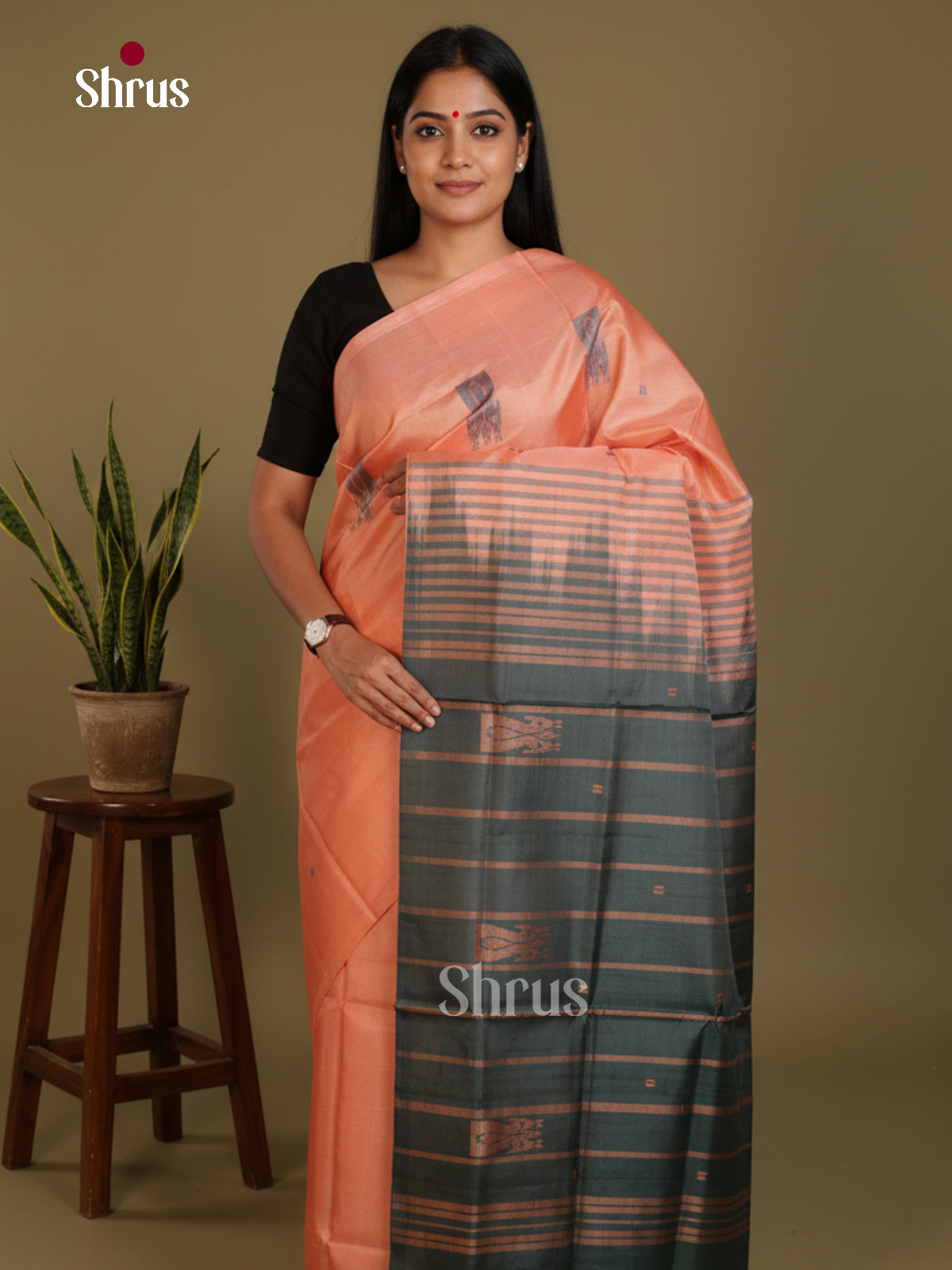 Peach & Green - Banana Pith without blouse Saree