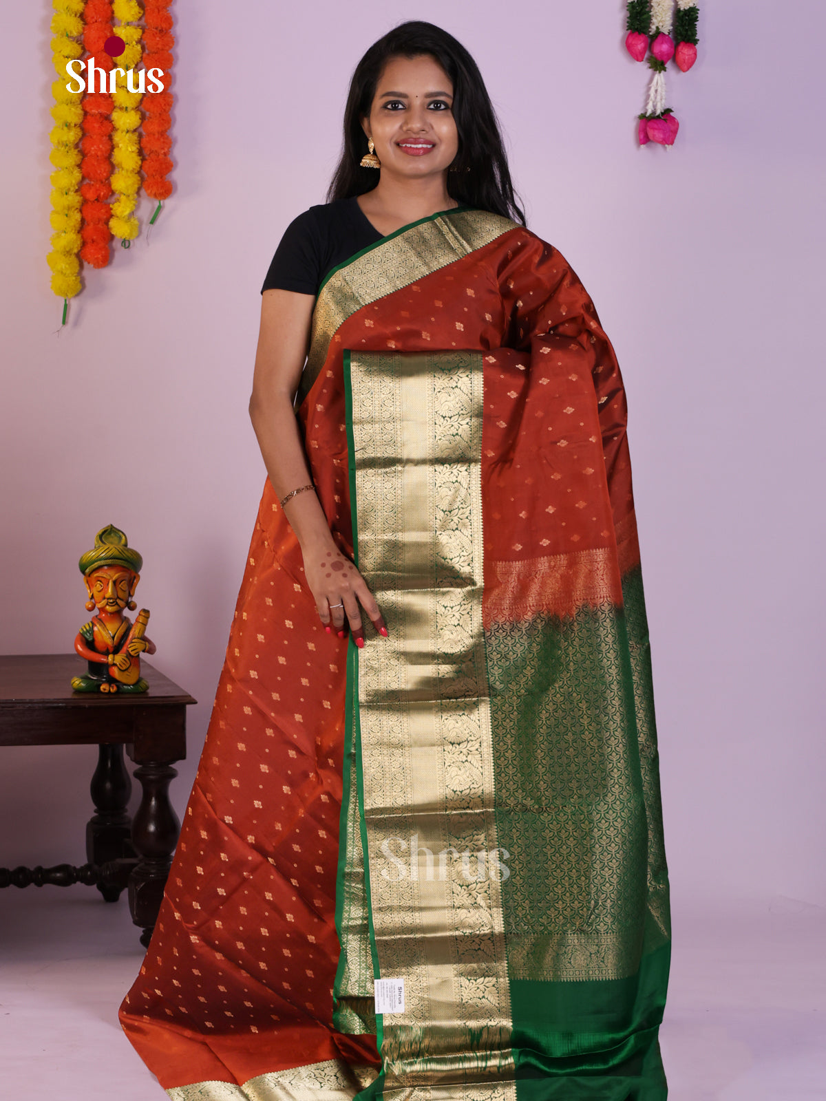 DLS16008 - Kanchipuram-halfpure Saree - Shop on Shrus.com