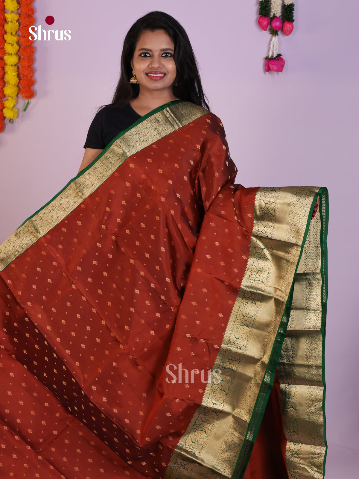 DLS16008 - Kanchipuram-halfpure Saree - Shop on Shrus.com