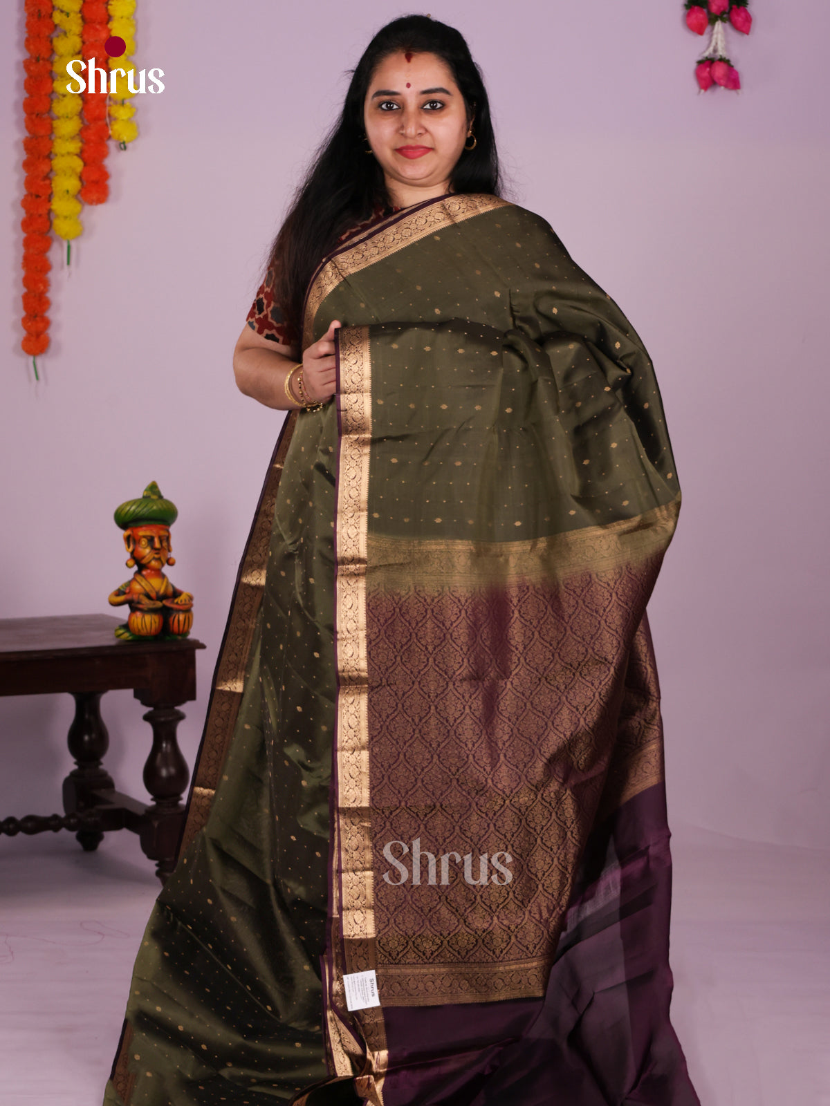 DLS16016 - Kanchipuram-halfpure Saree - Shop on Shrus.com