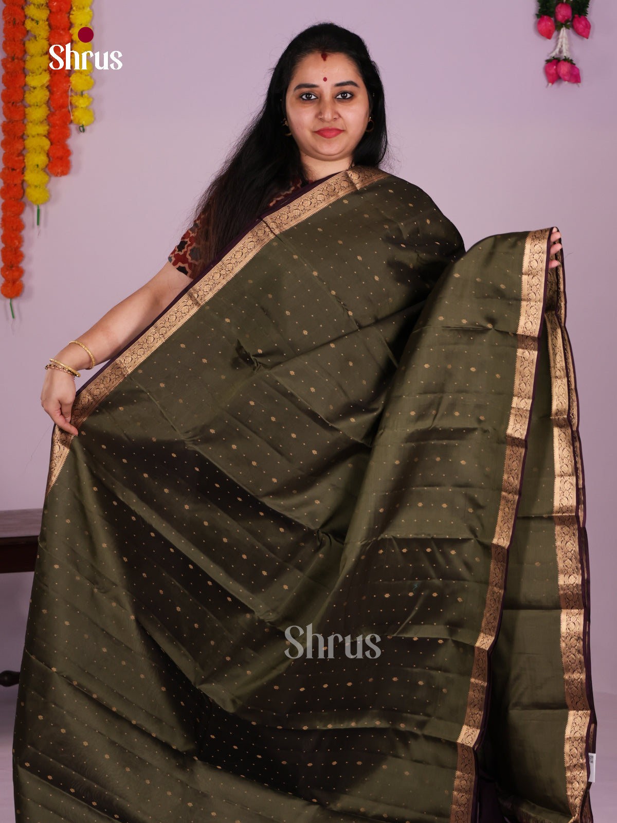 DLS16016 - Kanchipuram-halfpure Saree - Shop on Shrus.com