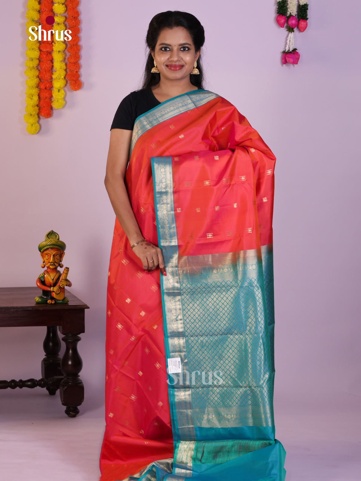 DLS16040 - Kanchipuram Korvai Butta Saree - Shop on Shrus.com