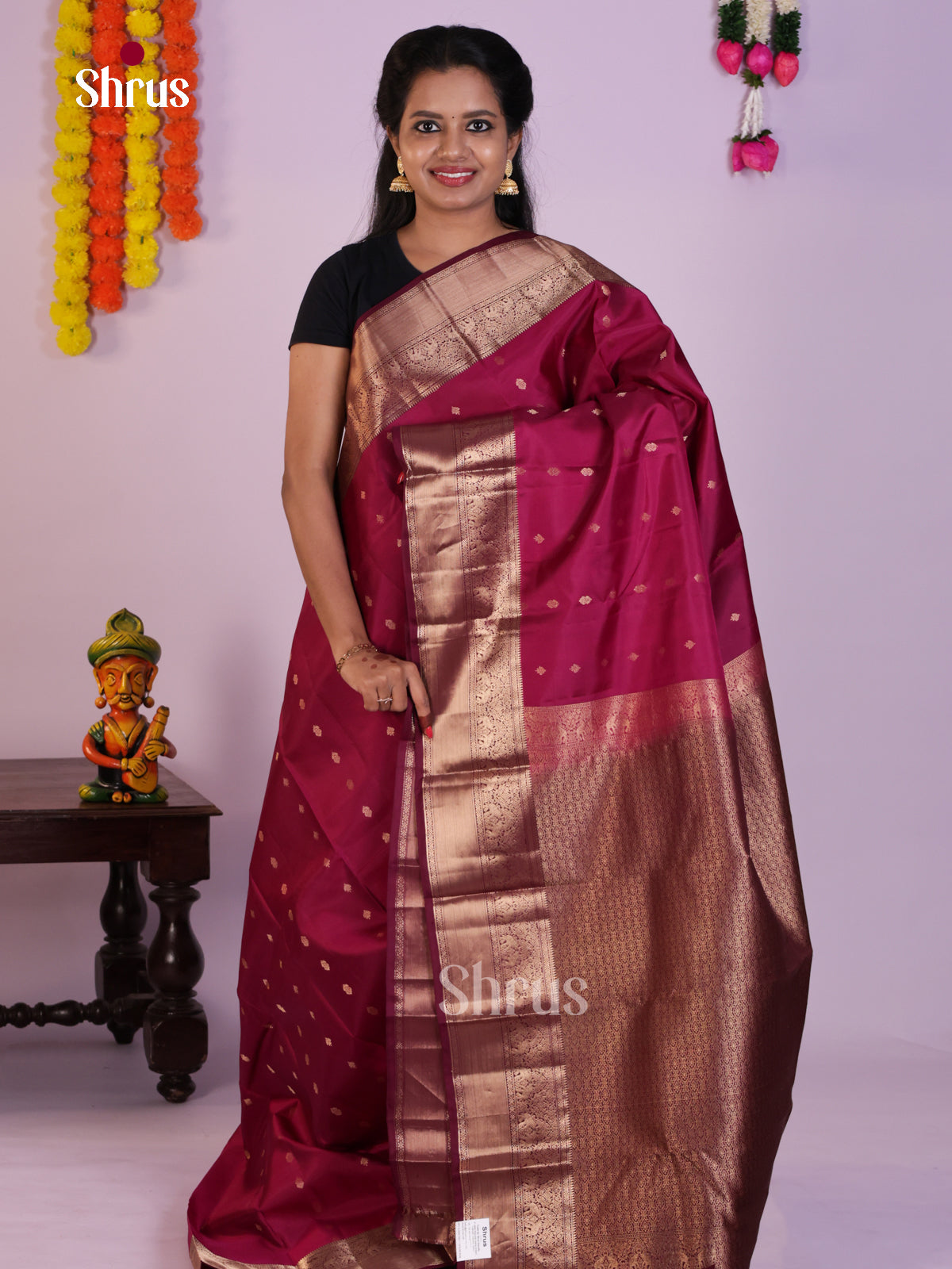 Timeless Deep Wine Red Kanchipuram Pattu Saree With Golden Buttas & Brocade Pallu