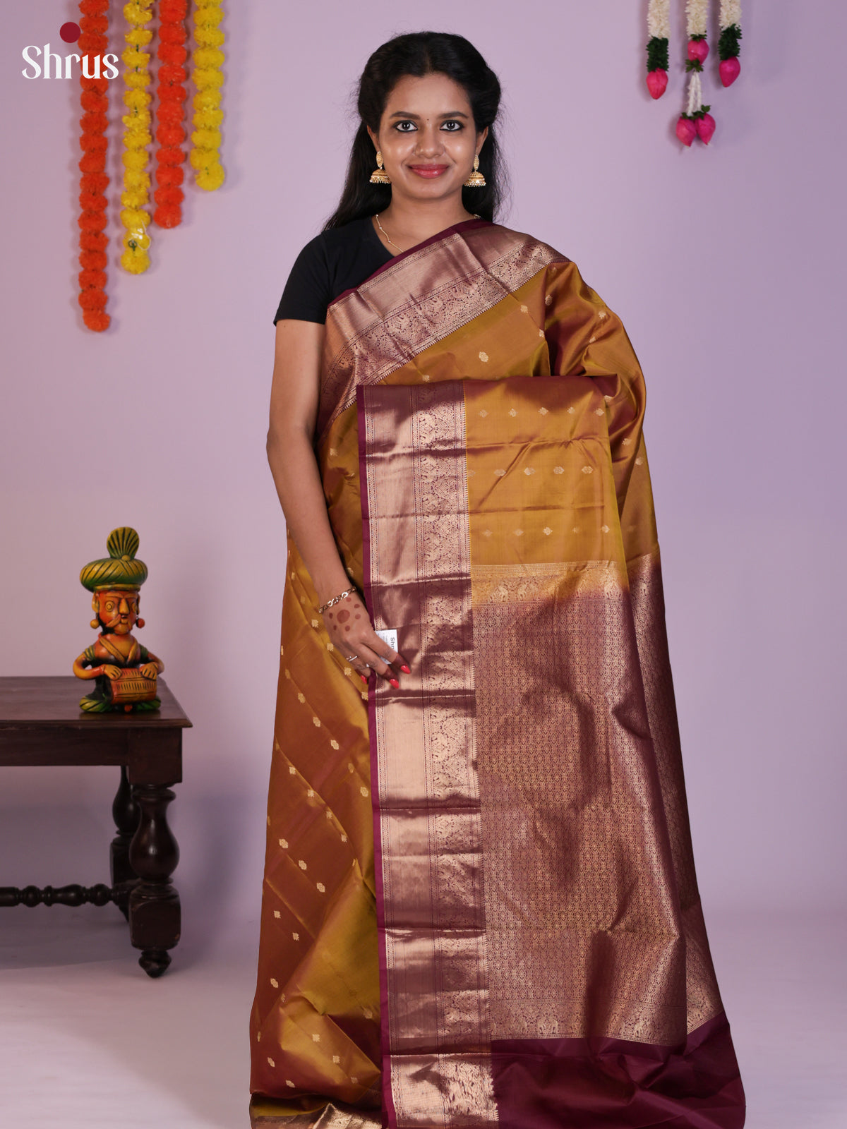 DLS16068 - Kanchipuram Butta design Saree - Shop on Shrus.com