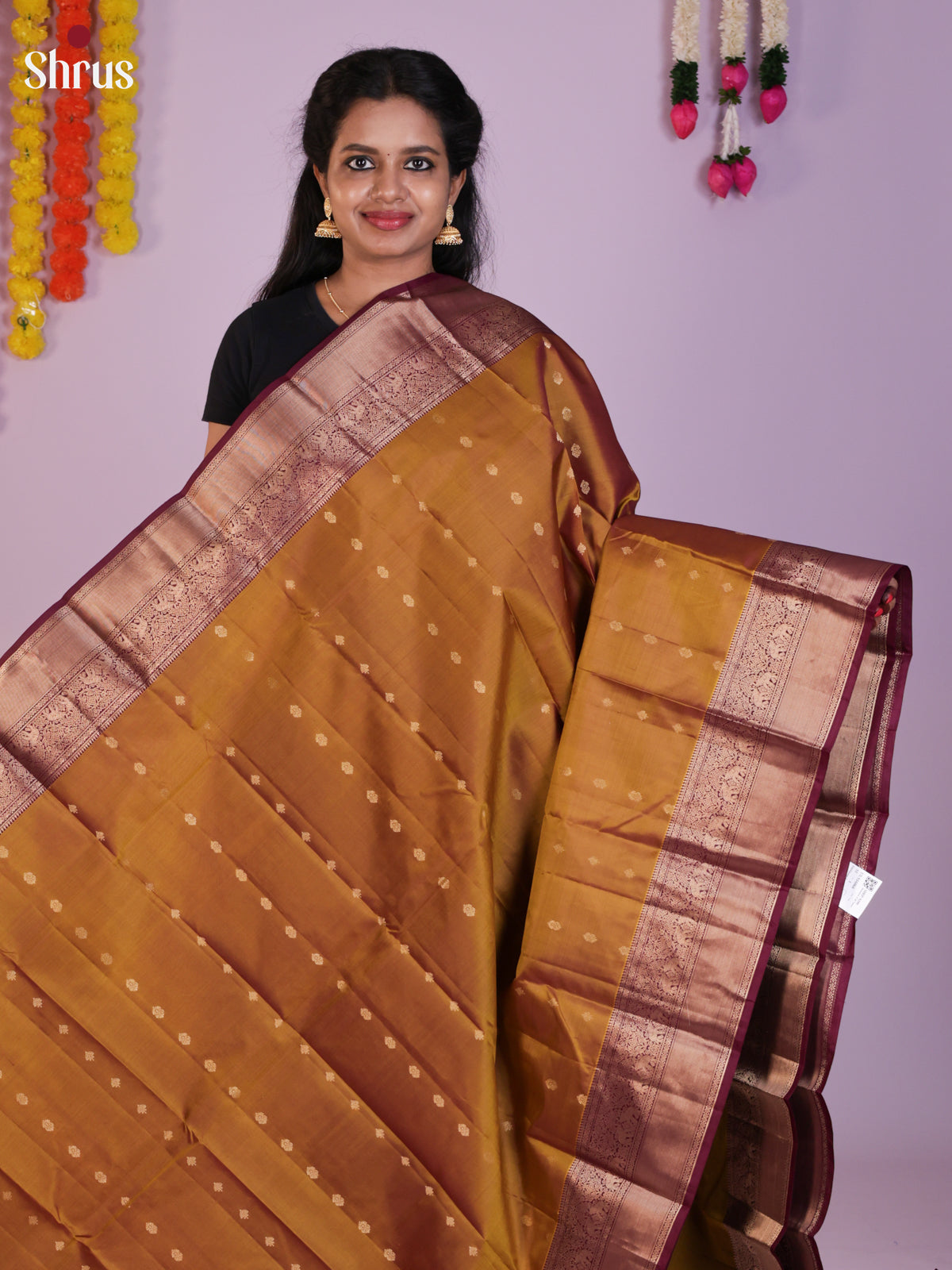 DLS16068 - Kanchipuram Butta design Saree - Shop on Shrus.com