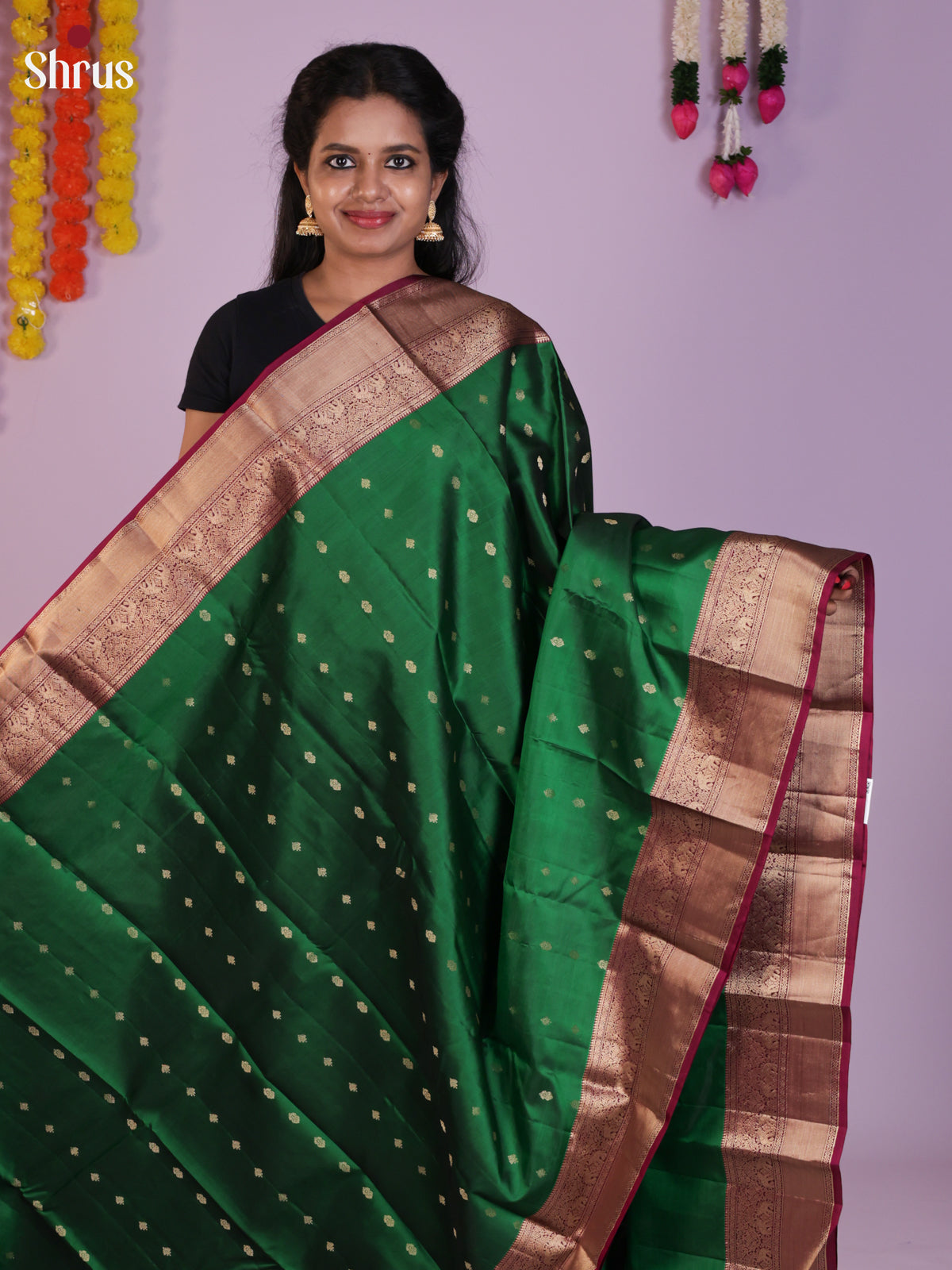 DLS16069 - Kanchipuram Butta design Saree - Shop on Shrus.com