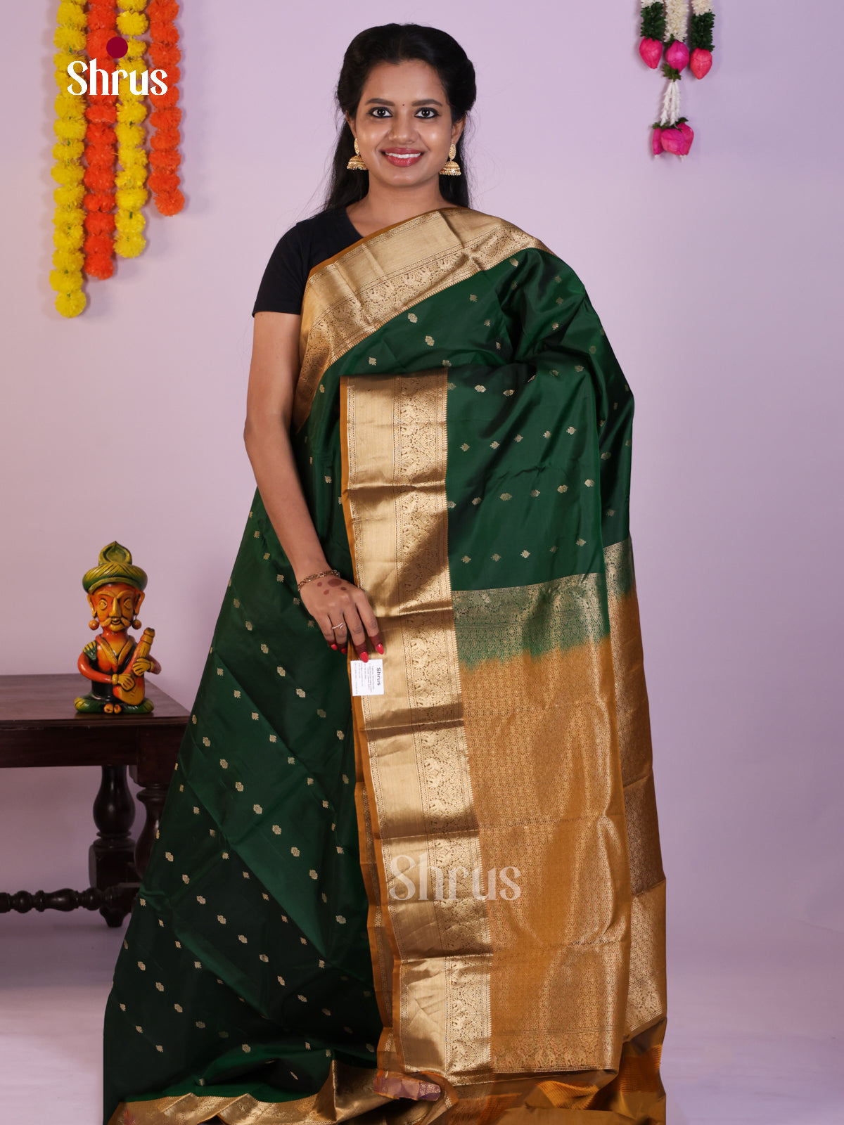 Majestic Bottle Green Kanchipuram Silk Saree With Gold Buttas & Mustard Brocade Pallu