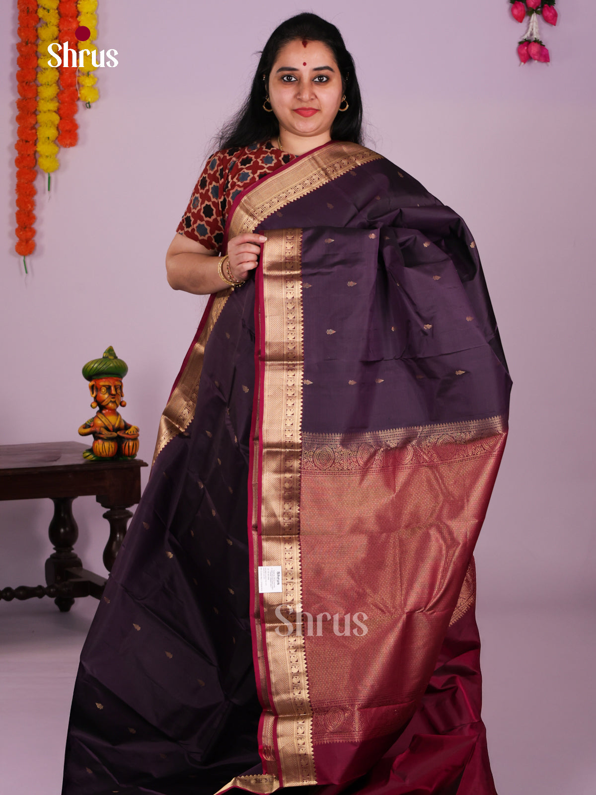 DLS16080 - Kanchipuram Butta design Saree - Shop on Shrus.com