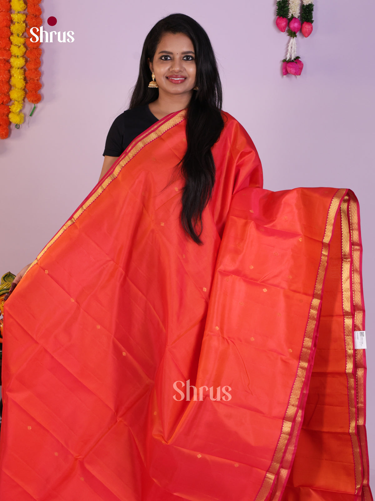 DLS16085 - Kanchipuram Butta design Saree