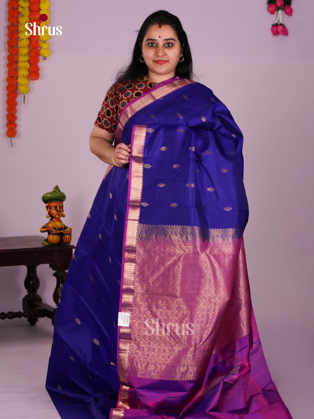 DLS16088 - Kanchipuram Butta design Saree - Shop on Shrus.com