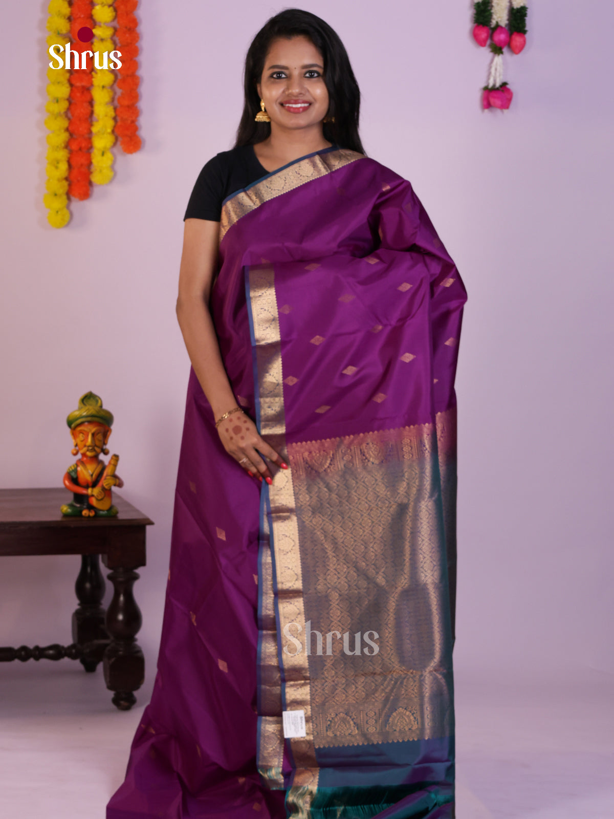 Deep Purple Kanchipuram Silk Saree With Gold Diamond Buttas & Teal Brocade Pallu