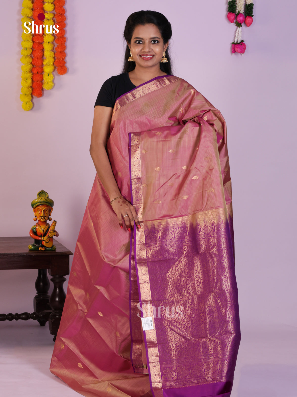 Vibrant Onion Pink Bridal Kanjivaram Saree with Purple Zari Pallu